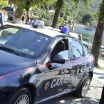 Senza costume in una spiaggia pubblica di Mergozzo, denunciato ossolano