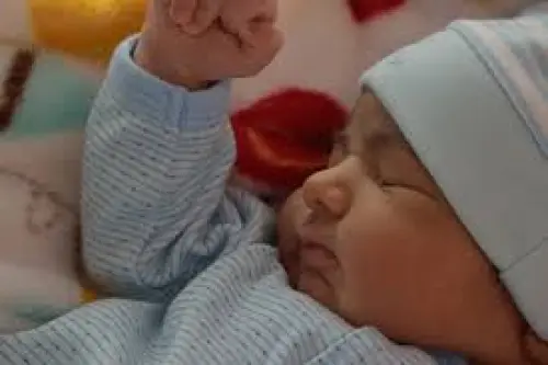 Quinta regola sonno bambini: spegnere sempre device un’ora prima del sonno