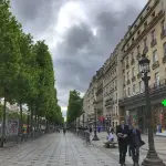 Auto contro polizia in Francia: è accaduto nel pieno centro cittadino di Parigi