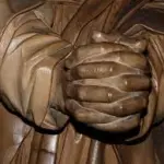 Parroco picchiato a Reggio: è stato arrestato uno degli aggressori