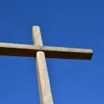 Sacerdote picchiato a Reggio Calabria: il vile gesto di un gruppo di ragazzi