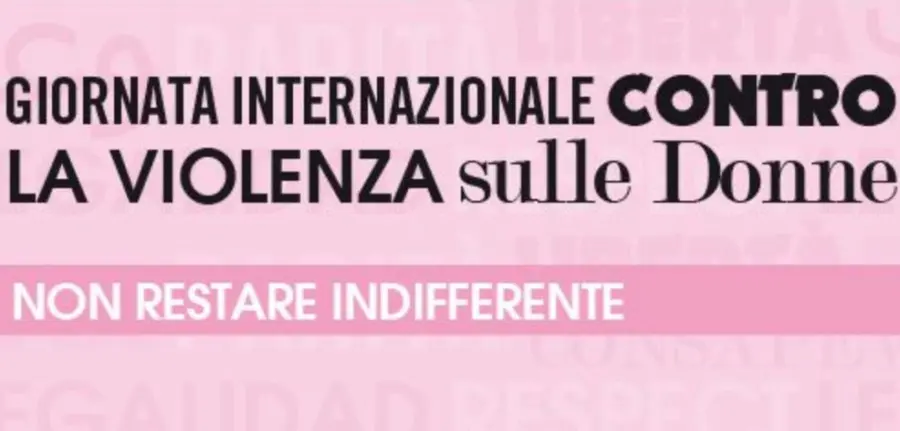 Giornata contro la violenza sulle donne, flash mob a Verbania